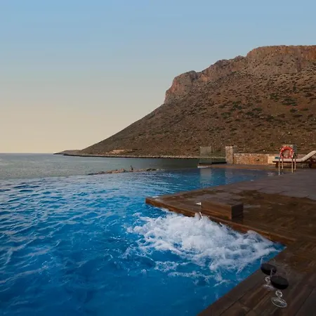 Villa Beachfront Homeleader Stavrós