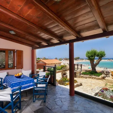 Villa Beachfront Homeleader *