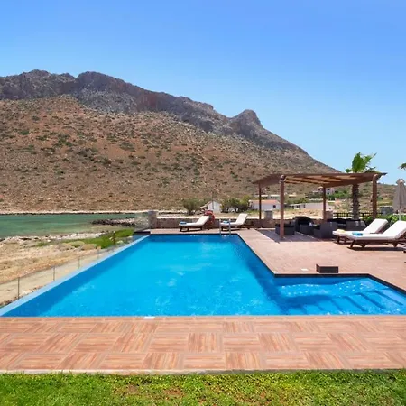 Beachfront Homeleader Villa