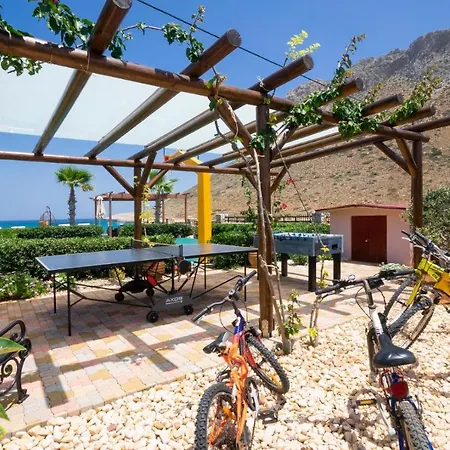 Villa Beachfront Homeleader *