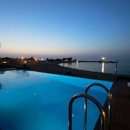 Beachfront Homeleader Villa